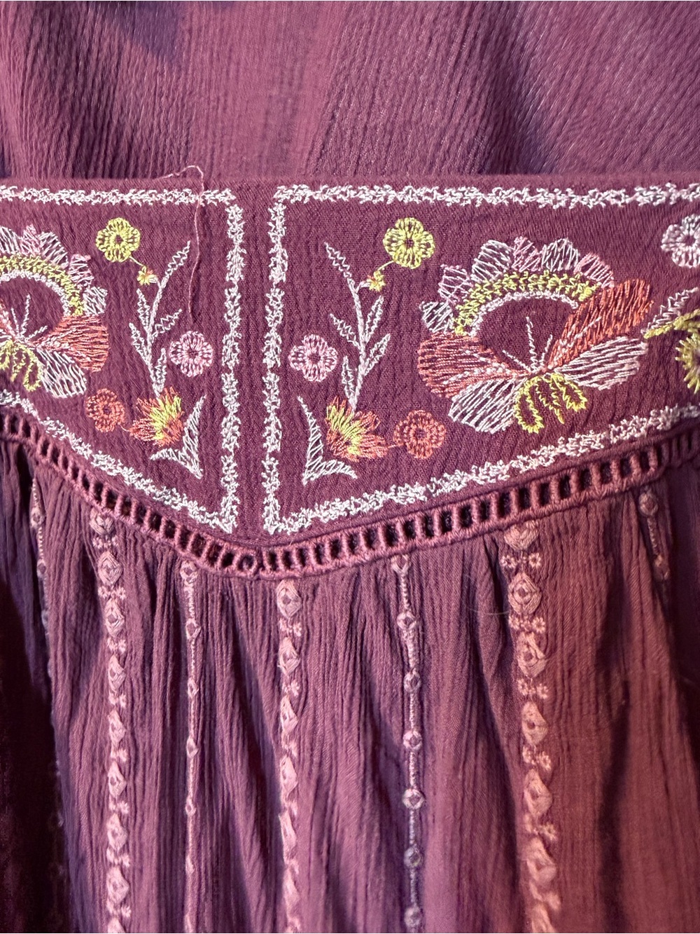 Knox Rose Burgundy Embroidered Flutter-Sleeve Tunic - Picture 3 of 4